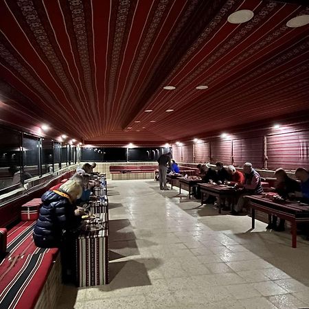 al-Qatar mountain camp Hotel Wadi Rum Bagian luar foto