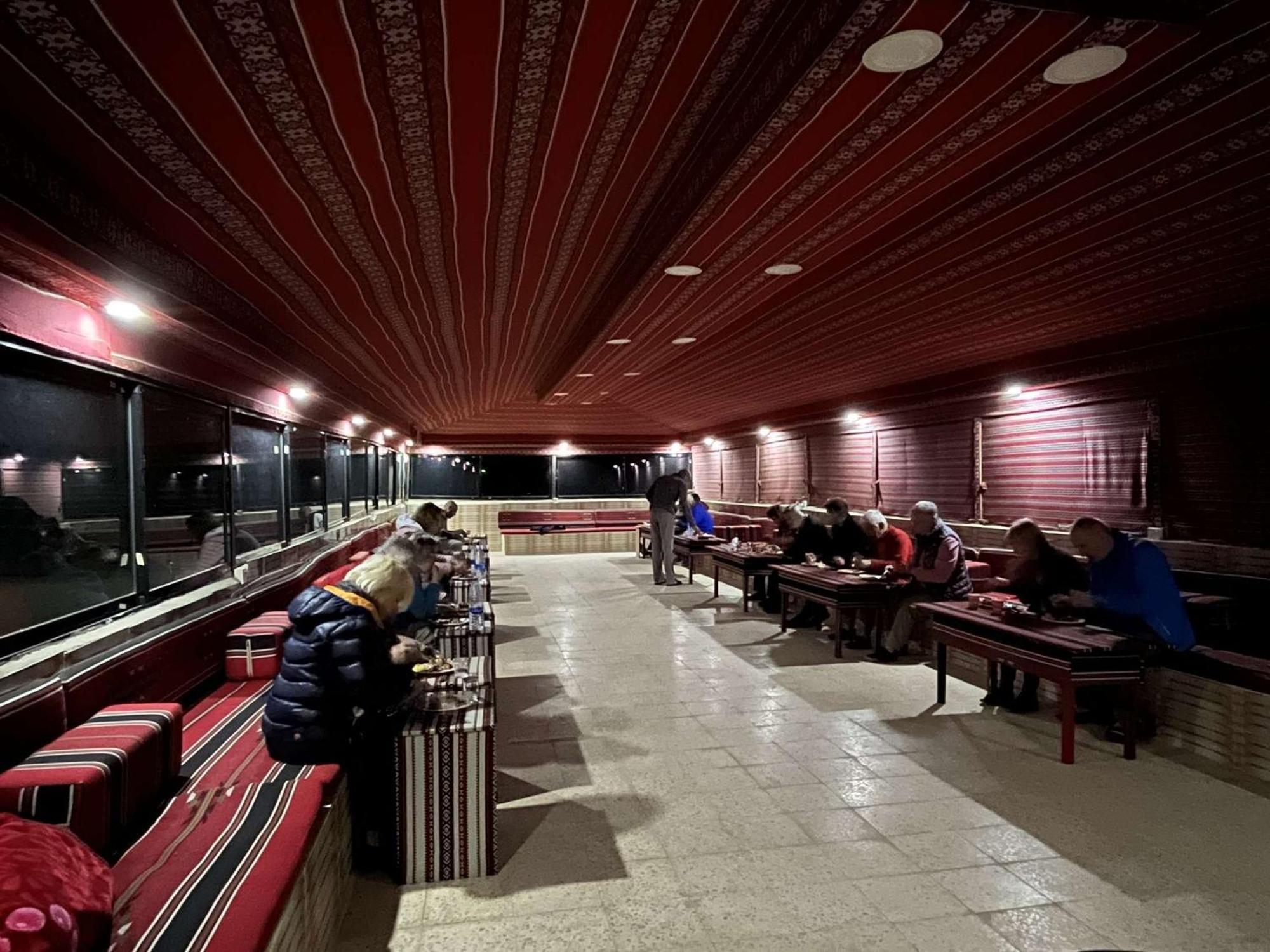 al-Qatar mountain camp Hotel Wadi Rum Bagian luar foto