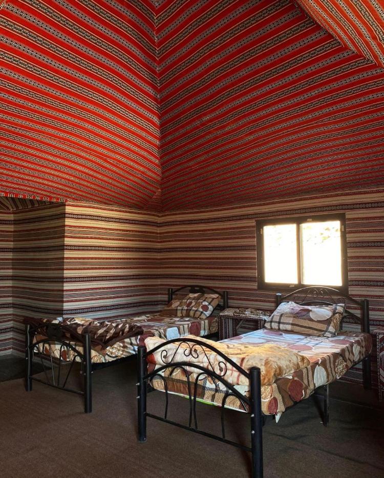 al-Qatar mountain camp Hotel Wadi Rum Bagian luar foto
